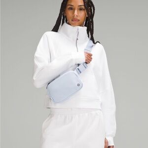 Lululemon Everywhere Belt Bag - BRAND NWT!